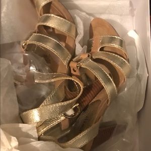 Nine West Platino Sandal 7 1/2